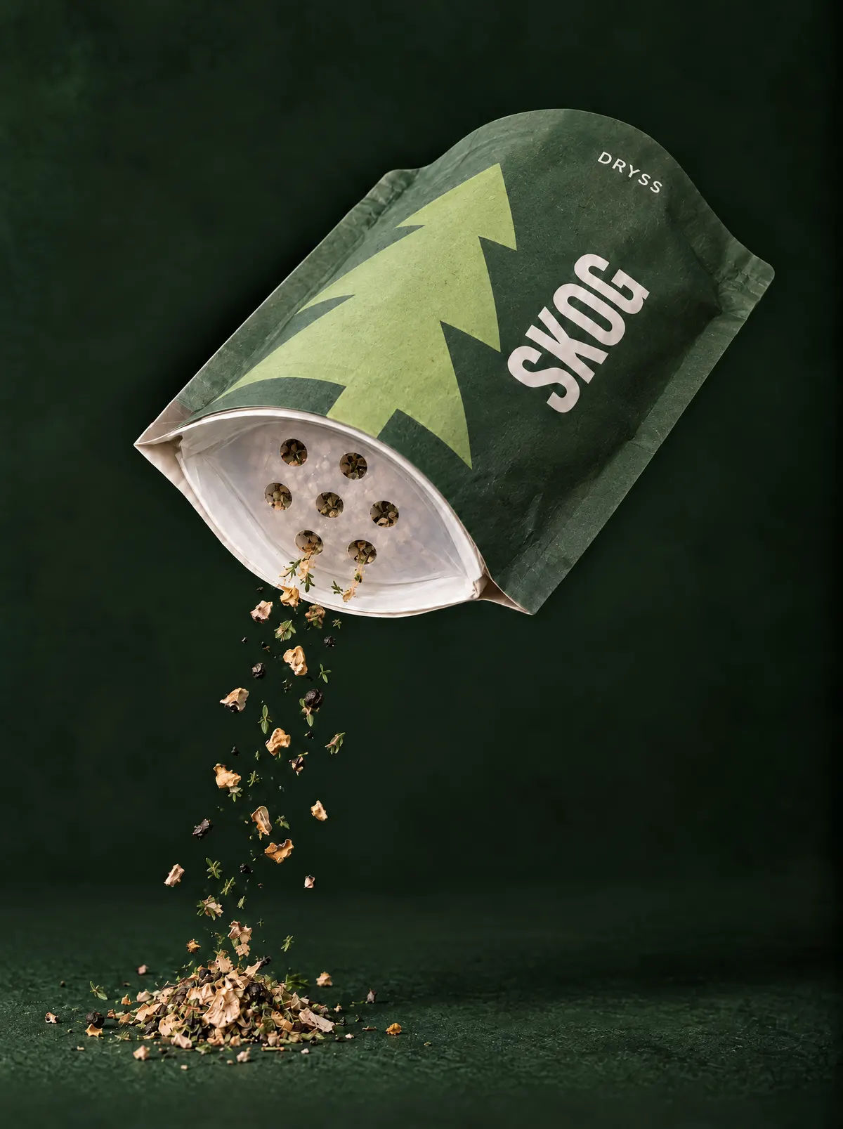 DRYSS SKOG-pose